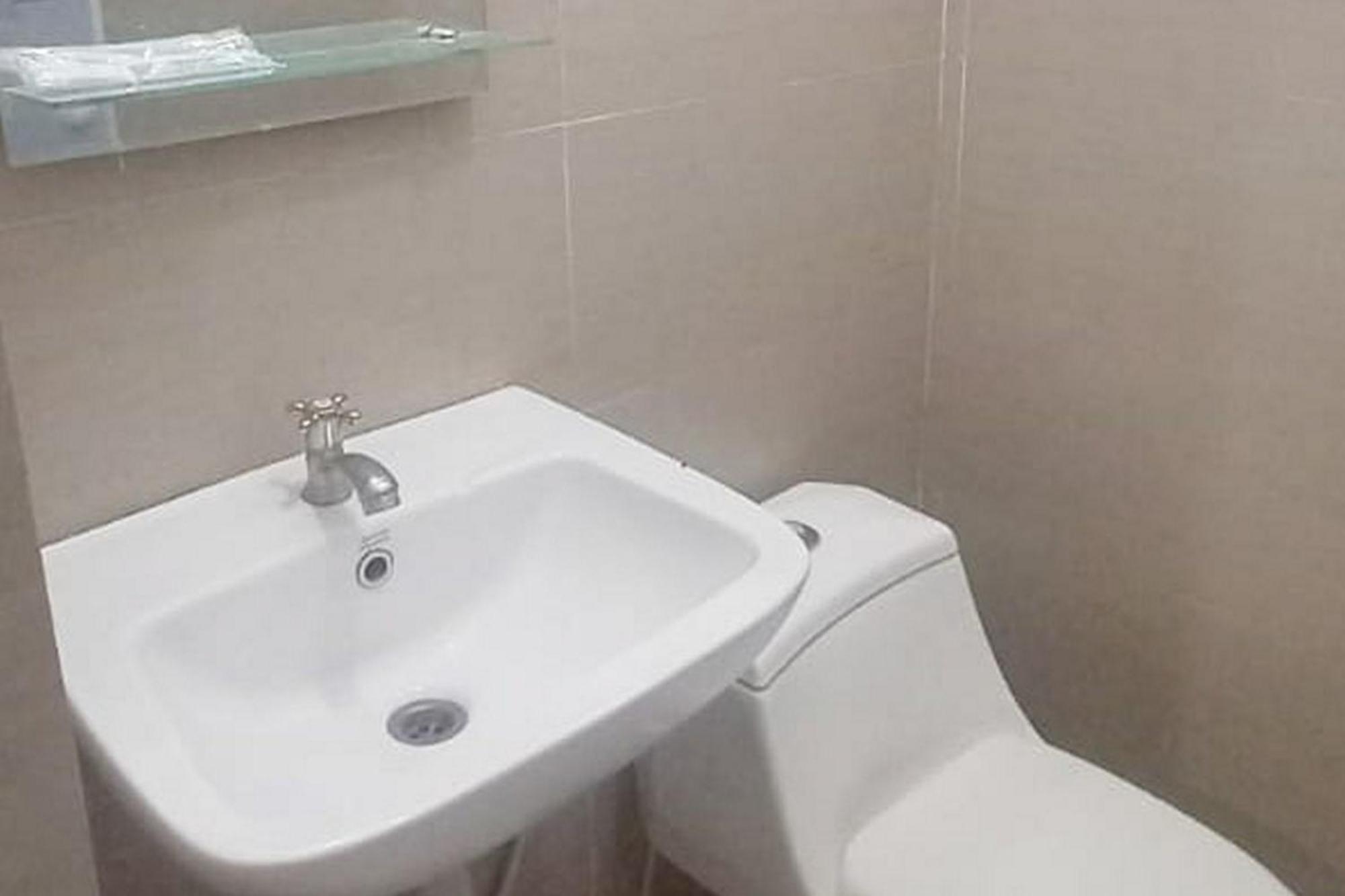 Hotel Shafira Pariaman Syariah Mitra Reddoorz Exterior foto